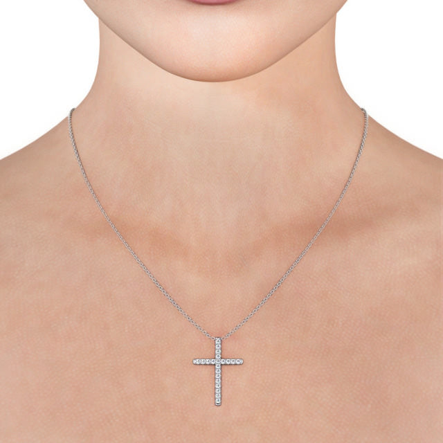 Cross Round Diamond Pendant